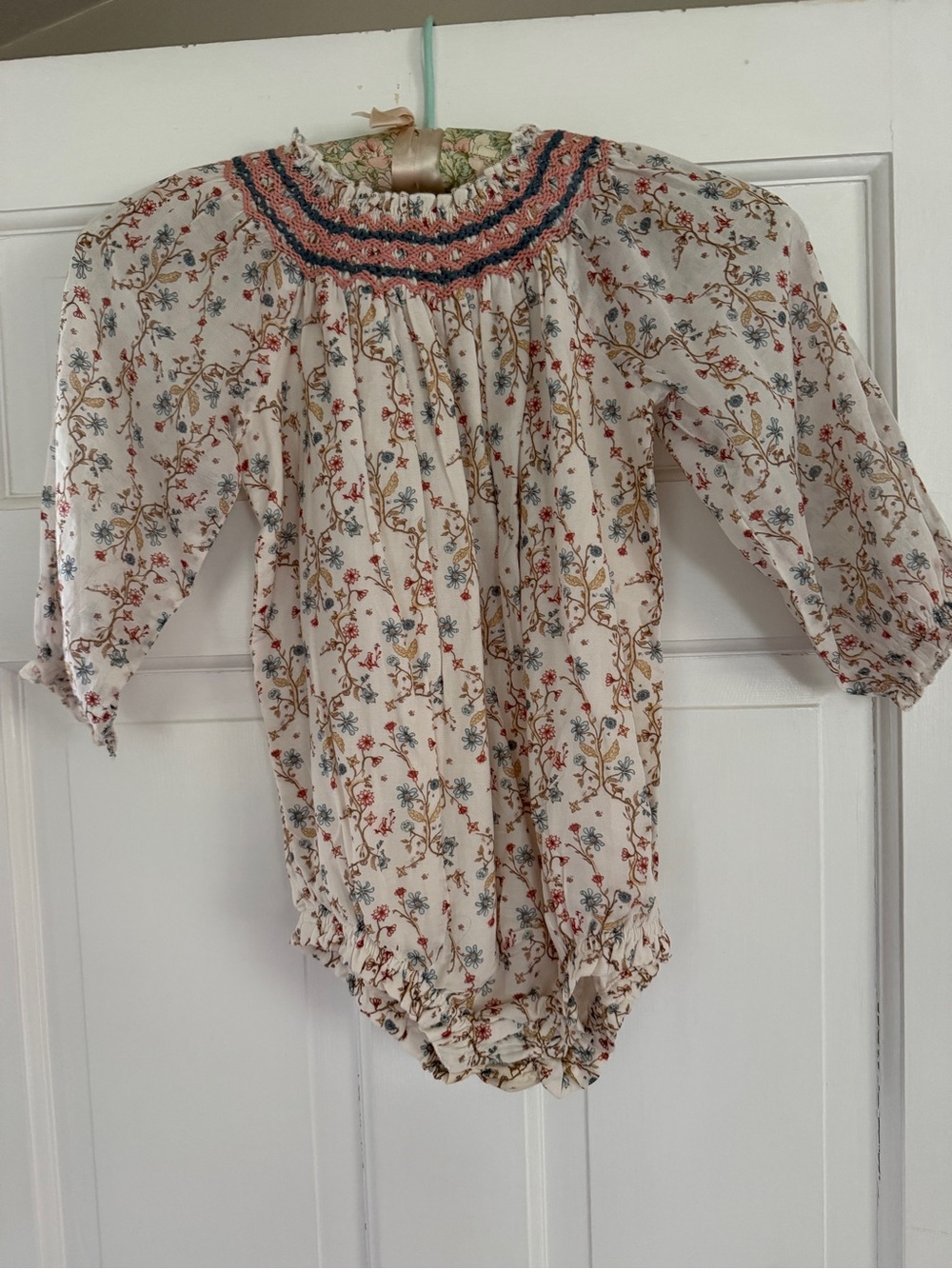Cream Floral Long-Sleeve Smocked Bubble